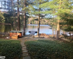 Cottage for Sale on Marion Lake