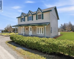 Cottage for Sale on Balsam Lake