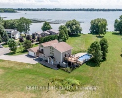 Cottage for Sale on Lake Simcoe