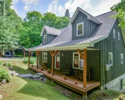 Cottage for Sale on Big East Lake