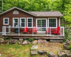 Cottage for Sale on Lake of Bays