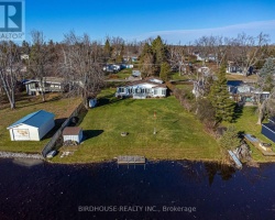 Cottage for Sale on Sturgeon Lake
