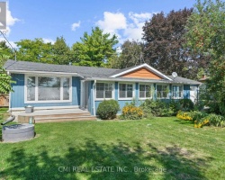 Cottage for Sale on Lake Simcoe
