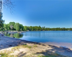 Cottage for Sale on Gibson Lake