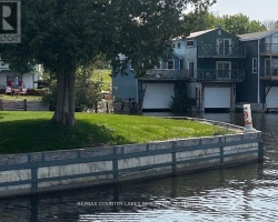 Cottage for Sale on Simcoe Lake