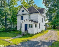 Property for Sale on 36 Waubeek Street, Parry Sound