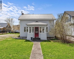 Property for Sale on 39 FRANCIS STREET W, Kawartha Lakes (Fenelon Falls)