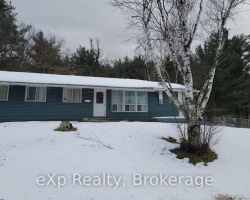 Property for Sale on 105 Bowes Street, Parry Sound