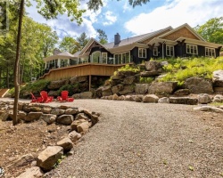 Cottage for Sale on Lake Of Bays