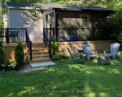 Cottage for Sale on Bonnie Lake