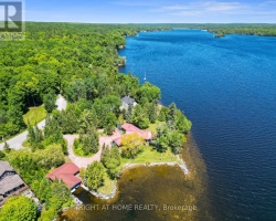 Cottage for Sale on Pigeon Lake