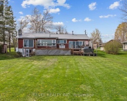 Cottage for Sale on Sturgeon Lake