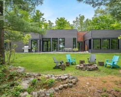 Cottage for Sale on Gloucester Pool