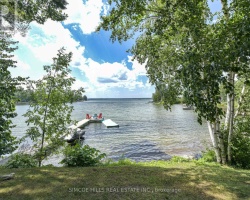 Cottage for Sale on Lake Couchiching