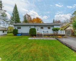 Cottage for Sale on Sturgeon Lake