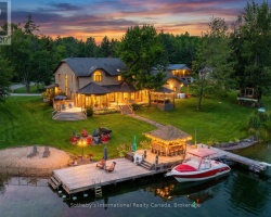 Cottage for Sale on Lake Couchiching