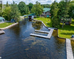 Cottage for Sale on Sturgeon Lake