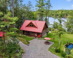 Cottage for Sale on Riley Lake