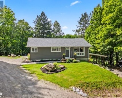 Property for Sale on 437 Mountain Street, Haliburton