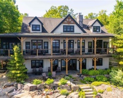 Cottage for Sale on Six Mile Lake