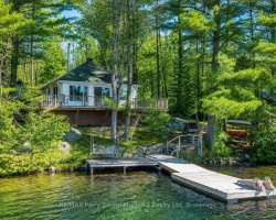 Cottage for Sale on Otter Lake