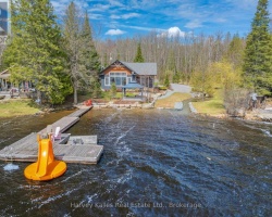 Cottage for Sale on Blackwater Lake