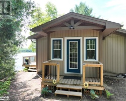Cottage for Sale on Cedar Lake