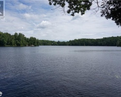 Cottage for Sale on Wood Lake