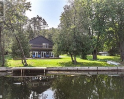 Cottage for Sale on Severn River