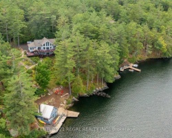 Cottage for Sale on Severn River