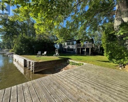 Cottage for Sale on Lake Simcoe