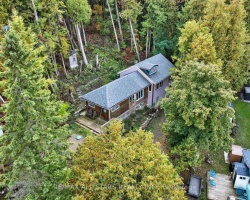 Cottage for Sale on Sturgeon Lake