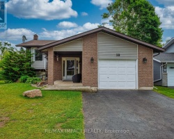 Property for Sale on 10 CEDARTREE LANE, Kawartha Lakes (Bobcaygeon)