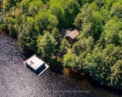 Cottage for Sale on Lake Muskoka