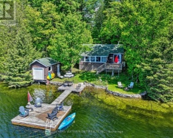 Cottage for Sale on Crystal Lake