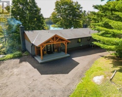 Cottage for Sale on Portage Lake