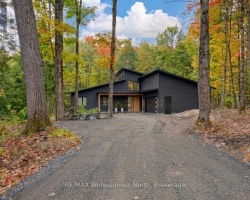 Cottage for Sale on Muskoka River