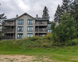 Cottage for Sale on Peninsula Lake