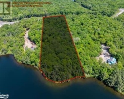 Cottage for Sale on Clear Lake