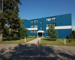 Property for Sale on 4 - 118 ISABELLA STREET, Parry Sound