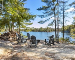 Cottage for Sale on Six Mile Lake