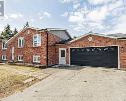 Property for Sale on 495 LAKELAND CRESCENT, 