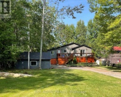 Cottage for Sale on Green River