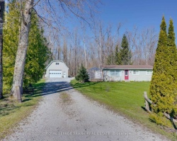 Cottage for Sale on Lake Simcoe