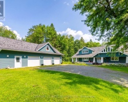 Property for Sale on 1622 Houseys Rapids Road, Gravenhurst