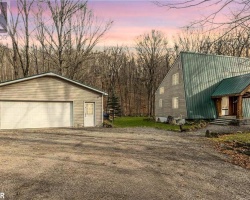 Property for Sale on 66 Huronwoods Drive, Oro-Medonte