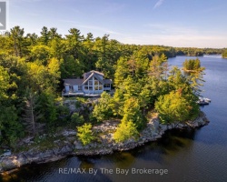 Cottage for Sale on Georgian Lake