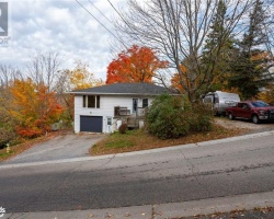 Property for Sale on 4 George Street, Parry Sound