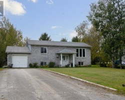 Cottage for Sale on Canal 