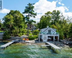 Cottage for Sale on Lake Simcoe
